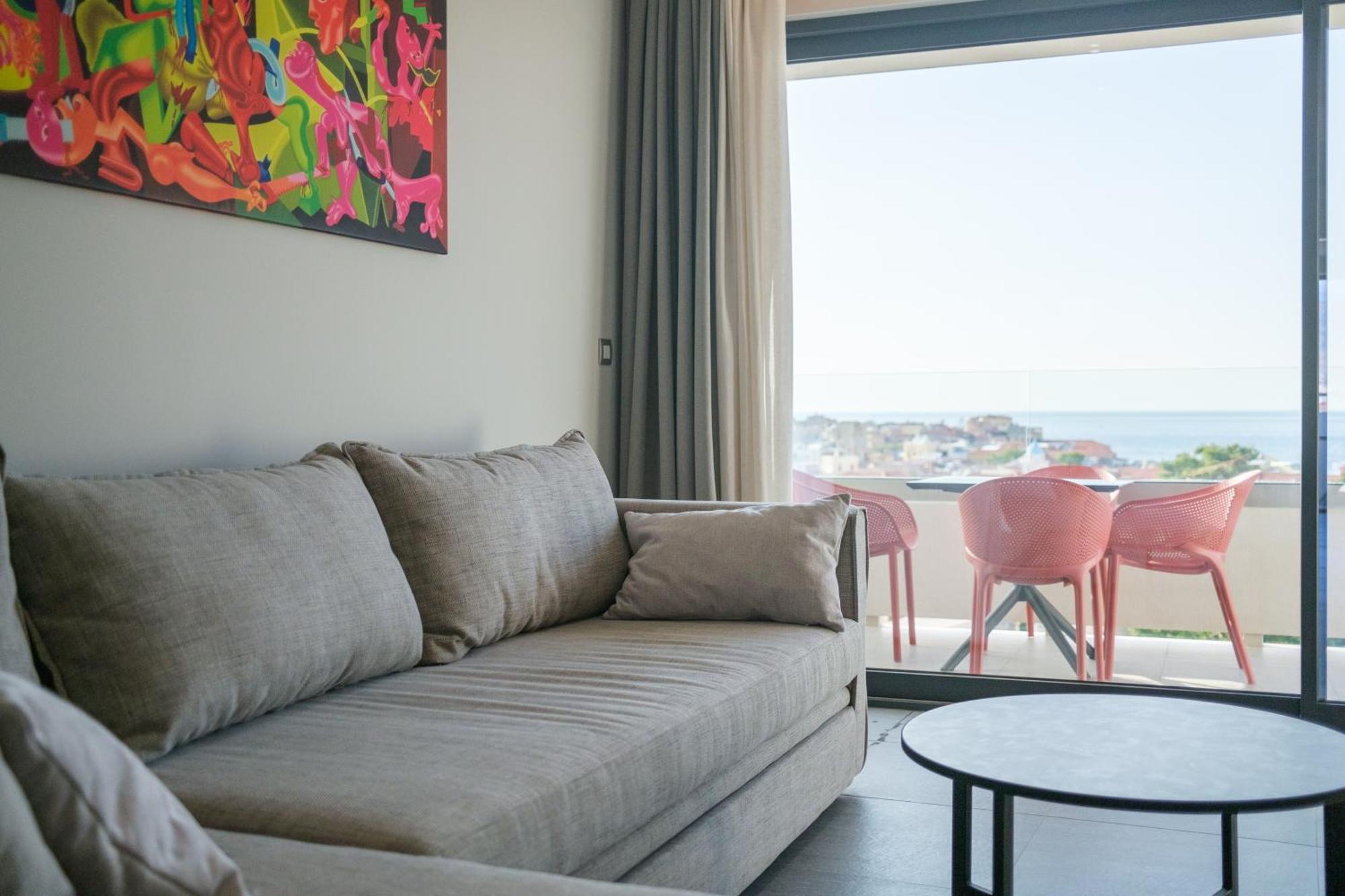Sky-High 70Sqm Penthouse W. Stunning Views - 05 Apartman Hriszí Aktí Haniá Kültér fotó
