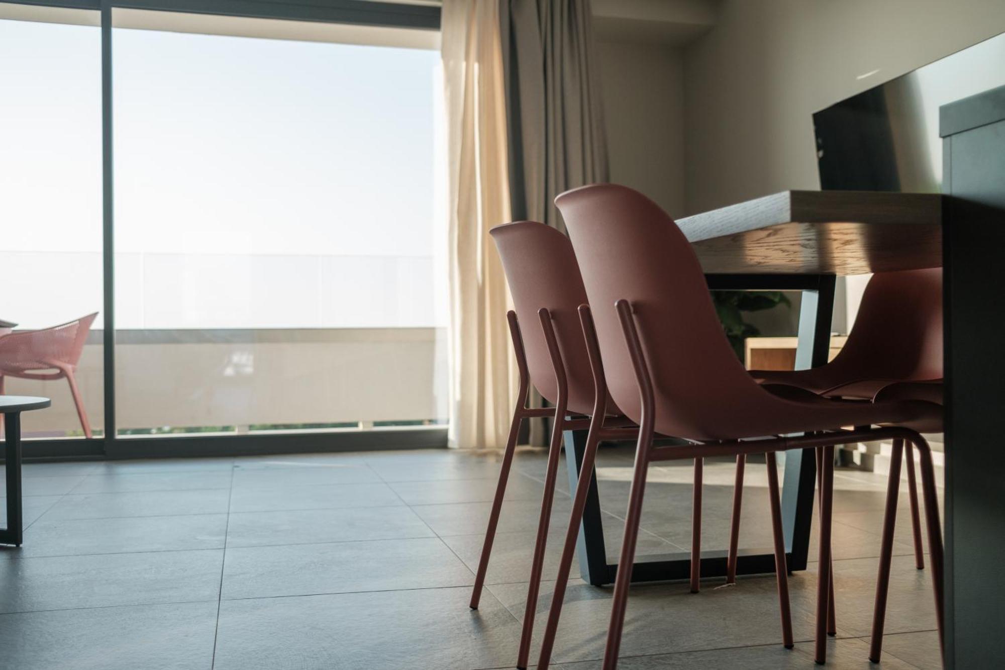 Sky-High 70Sqm Penthouse W. Stunning Views - 05 Apartman Hriszí Aktí Haniá Kültér fotó